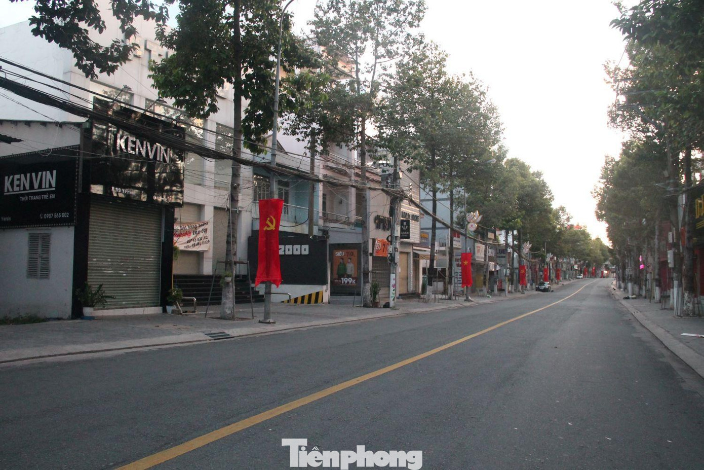 Đường Yersin vắng vẻ sau 18h