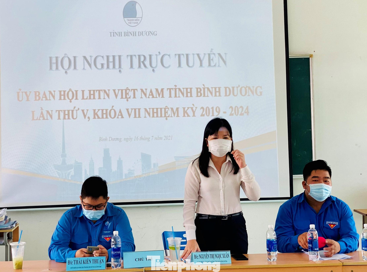 Chị Nguyễn Thị Ngọc Xuân phát biểu tại hội nghị trực tuyến Chị Nguyễn Thị Ngọc Xuân phát biểu tại hội nghị trực tuyến