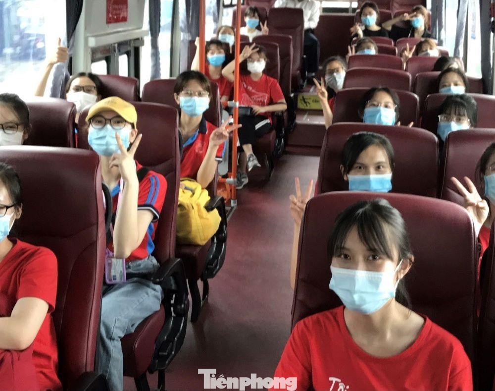 Đoàn tình nguyện viên Hà Nội chi viện Bình Dương Đoàn tình nguyện viên Hà Nội chi viện Bình Dương