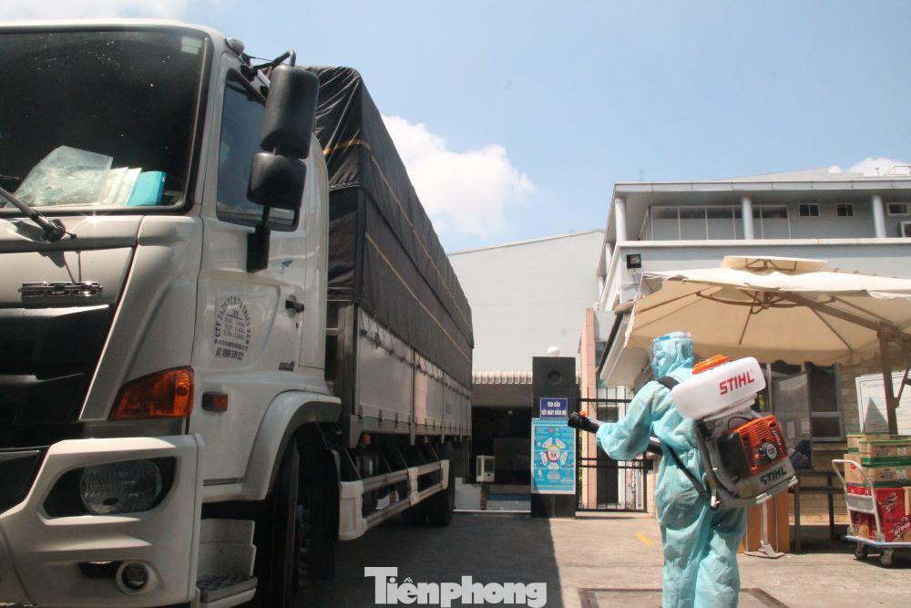 Các công ty, xí nghiệp ở Bình Dương tích cực phòng, chống dịch xâm nhập vào nơi làm việc Các công ty, xí nghiệp ở Bình Dương tích cực phòng, chống dịch xâm nhập vào nơi làm việc