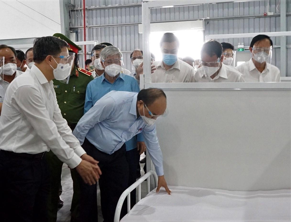 Chủ tịch nước đánh giá việc xây dựng bệnh viện dã chiến quy mô 5.000 giường ở Bình Dương ra rất khoa học