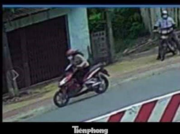 Sau khi gây tai nạn, cô gái tăng ga bỏ chạy