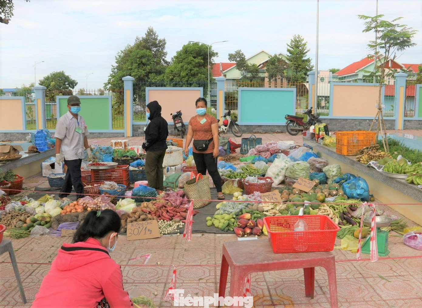 Một điểm chợ ngoài trợi ở phường Mỹ Phước, TX Bến Cát Một điểm chợ ngoài trợi ở phường Mỹ Phước, TX Bến Cát