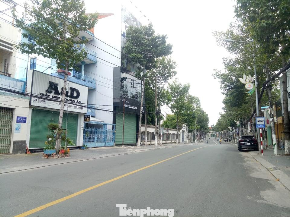 Đường phố Thủ Dầu Một vắng lặng Đường phố Thủ Dầu Một vắng lặng