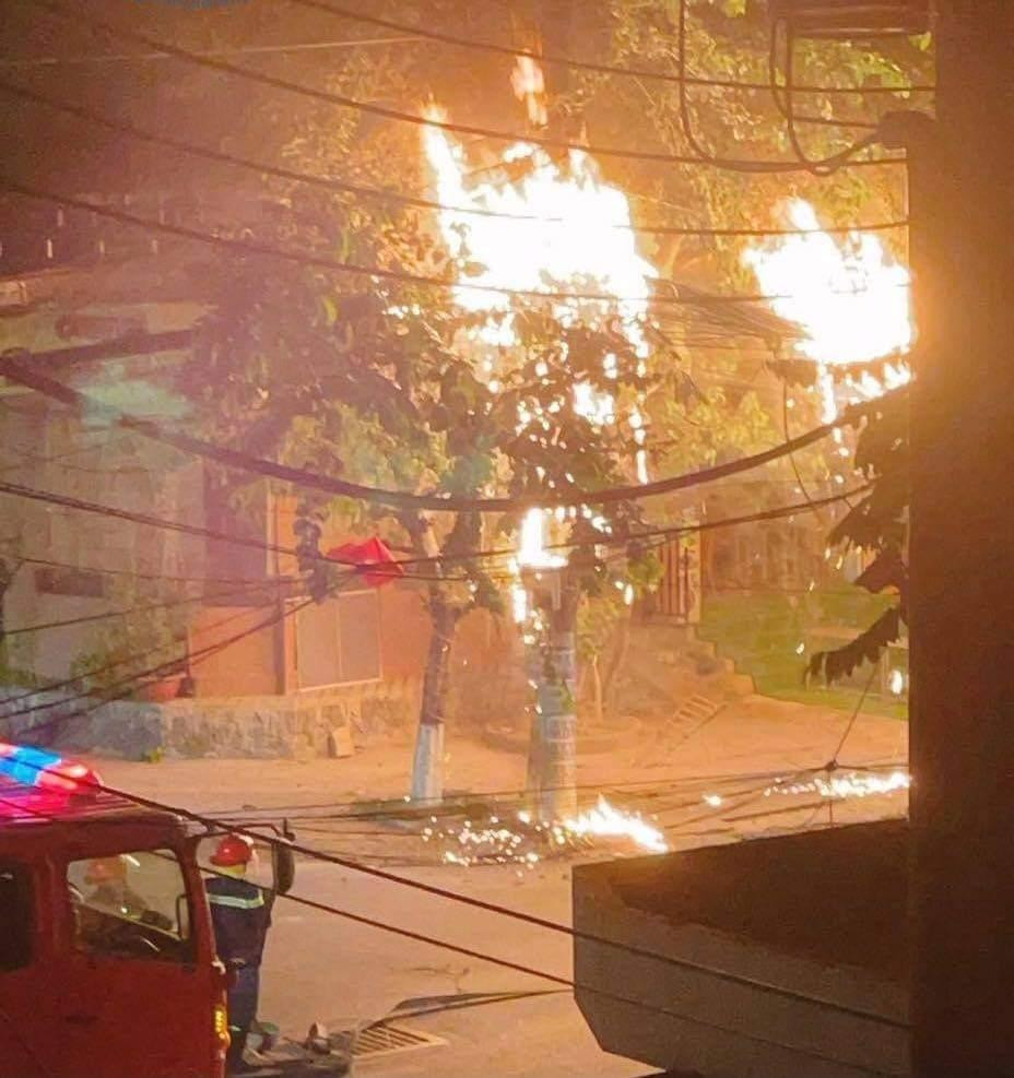 Hiện trường vụ cháy Hiện trường vụ cháy