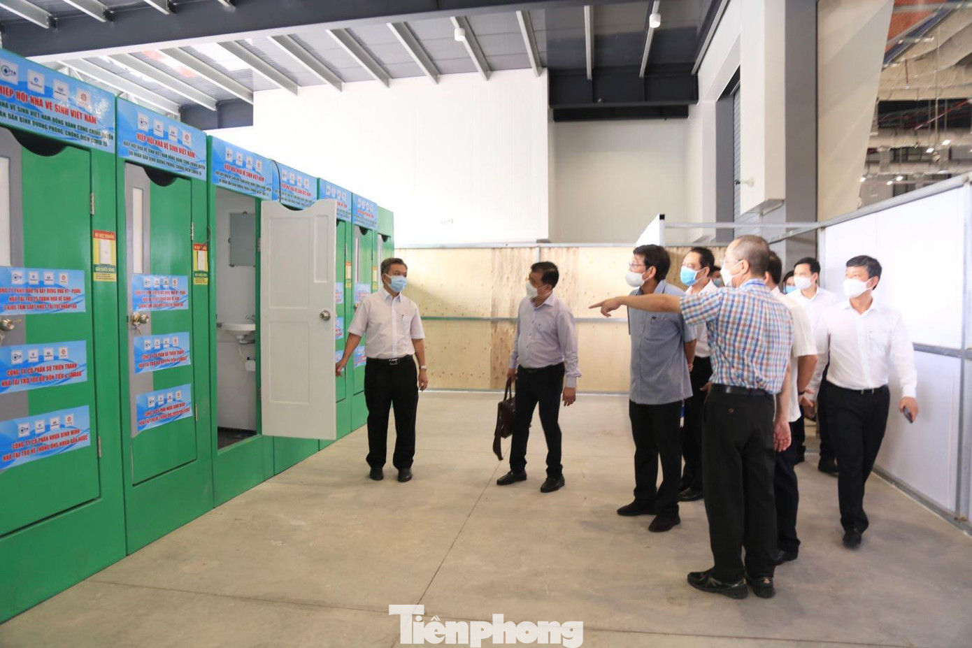 Nhà vệ sinh trong khu BV dã chiến Nhà vệ sinh trong khu BV dã chiến