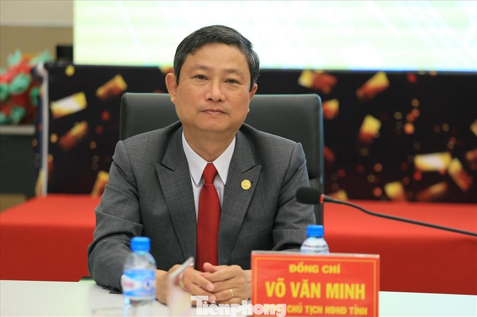 Ông Võ Văn Minh được bầu giữ chức Chủ tịch UBND tỉnh Bình Dương khóa X Ông Võ Văn Minh được bầu giữ chức Chủ tịch UBND tỉnh Bình Dương khóa X