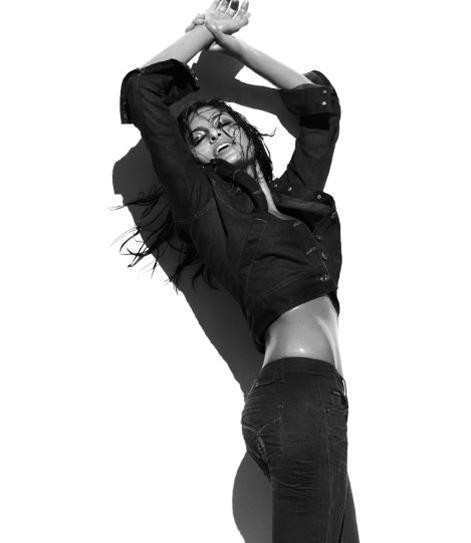 Eva Mendes và Jamie Dornann nóng bỏng cùng Jeans ảnh 9