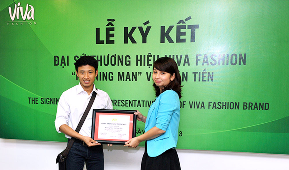Running Man - Vũ Xuân Tiến đã ký hợp đồng với Viva Fashion 