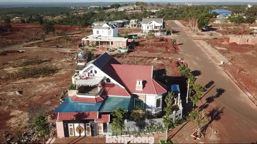 Biệt thự xây dựng trái phép trên đất nông nghiệp tại dự án của Cty Nam Sơn.