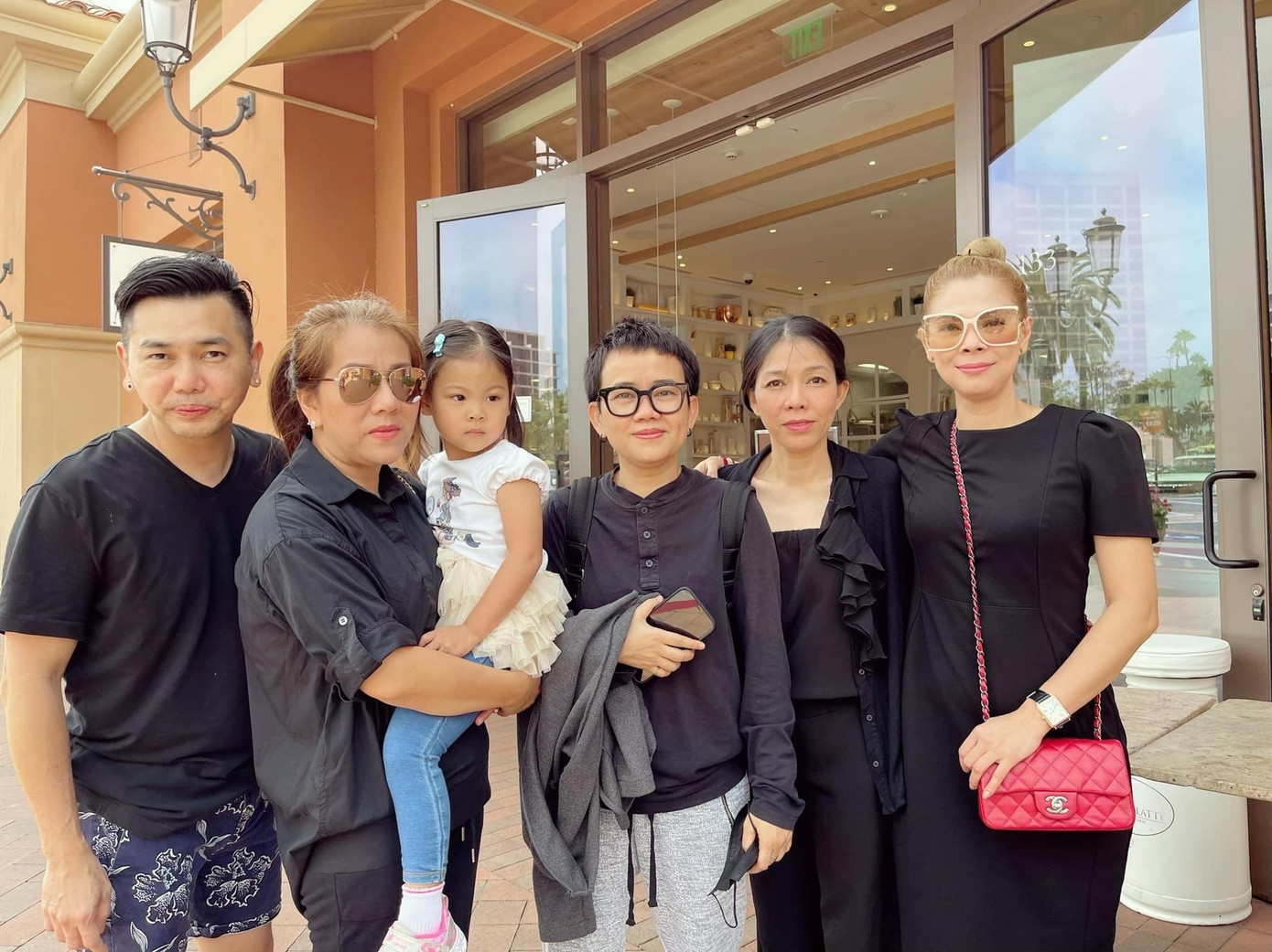 Ngày 2/9, ca sĩ Thanh Thảo đã cùng nhóm 3 Con Mèo hội ngộ tại Mỹ.