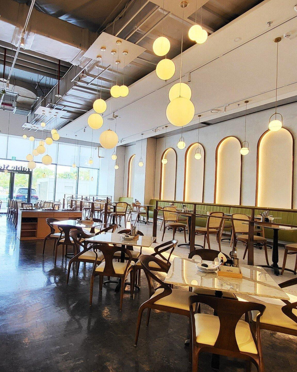 Không gian ấm áp phù hợp với bữa tiệc thân mật cùng gia đình.