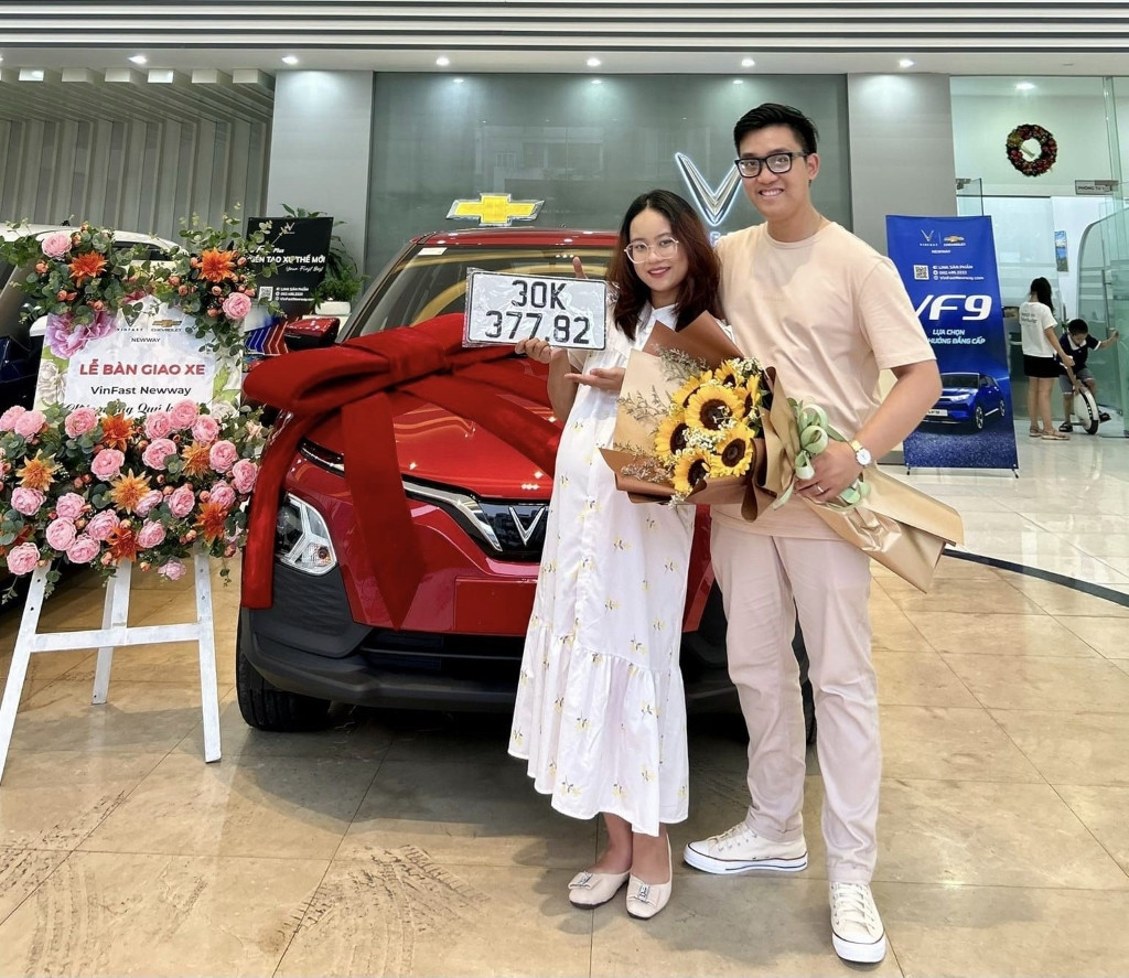 Nhiều khách hàng đánh giá chi phí vận hành của xe điện rất rẻ so với xe xăng cùng tầm tiền. Nhiều khách hàng đánh giá chi phí vận hành của xe điện rất rẻ so với xe xăng cùng tầm tiền.