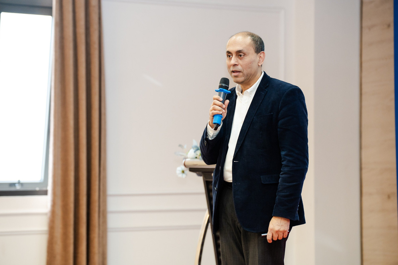 GS Soumitra Dutta đang cùng các nhà khoa học ở trường ĐH VinUni xây dựng chỉ số đổi mới sáng tạo ngành ở Việt Nam GS Soumitra Dutta đang cùng các nhà khoa học ở trường ĐH VinUni xây dựng chỉ số đổi mới sáng tạo ngành ở Việt Nam