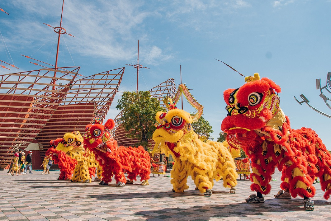 Trình diễn Lân Sư Rồng Trình diễn Lân Sư Rồng