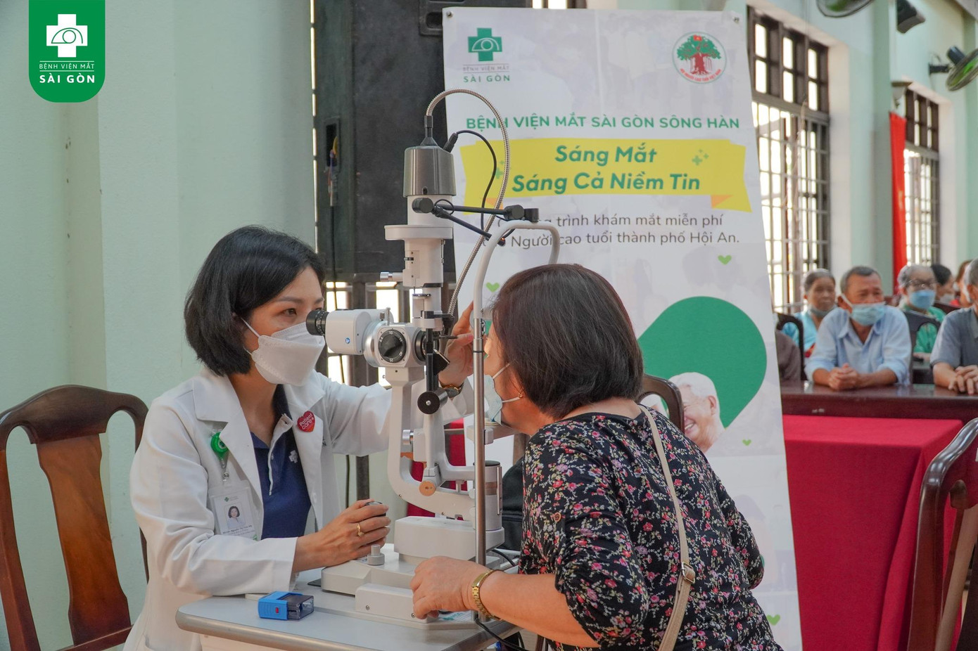 Chương trình “Sáng mắt sáng cả niềm tin” - khám và cấp phát thuốc miễn phí cho hơn 400 người dân khó khăn tại Phường Tân An, TP Hội An vào tháng 04/2023. Chương trình “Sáng mắt sáng cả niềm tin” - khám và cấp phát thuốc miễn phí cho hơn 400 người dân khó khăn tại Phường Tân An, TP Hội An vào tháng 04/2023.