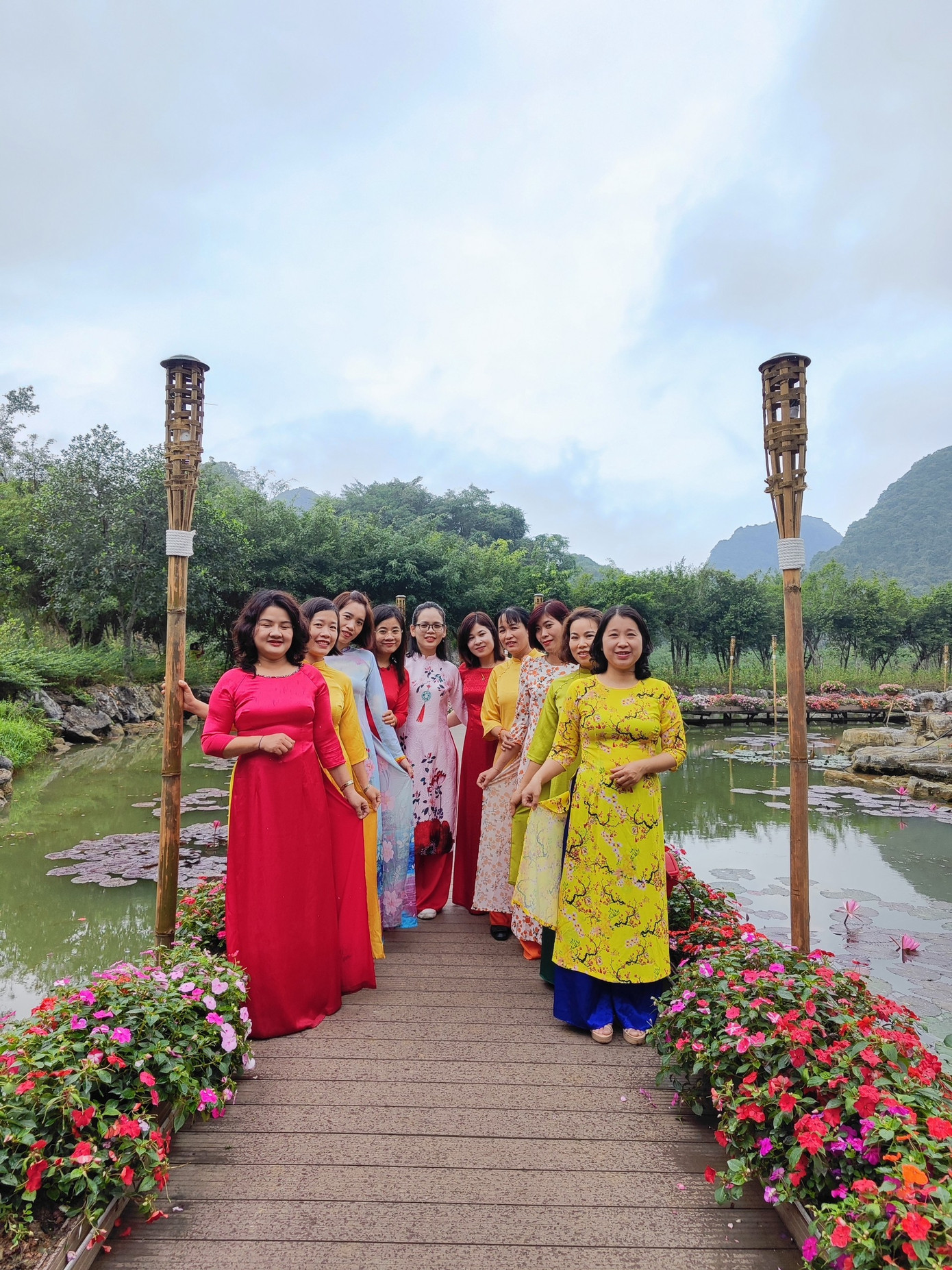 Sắc hoa Thung Nham Sắc hoa Thung Nham