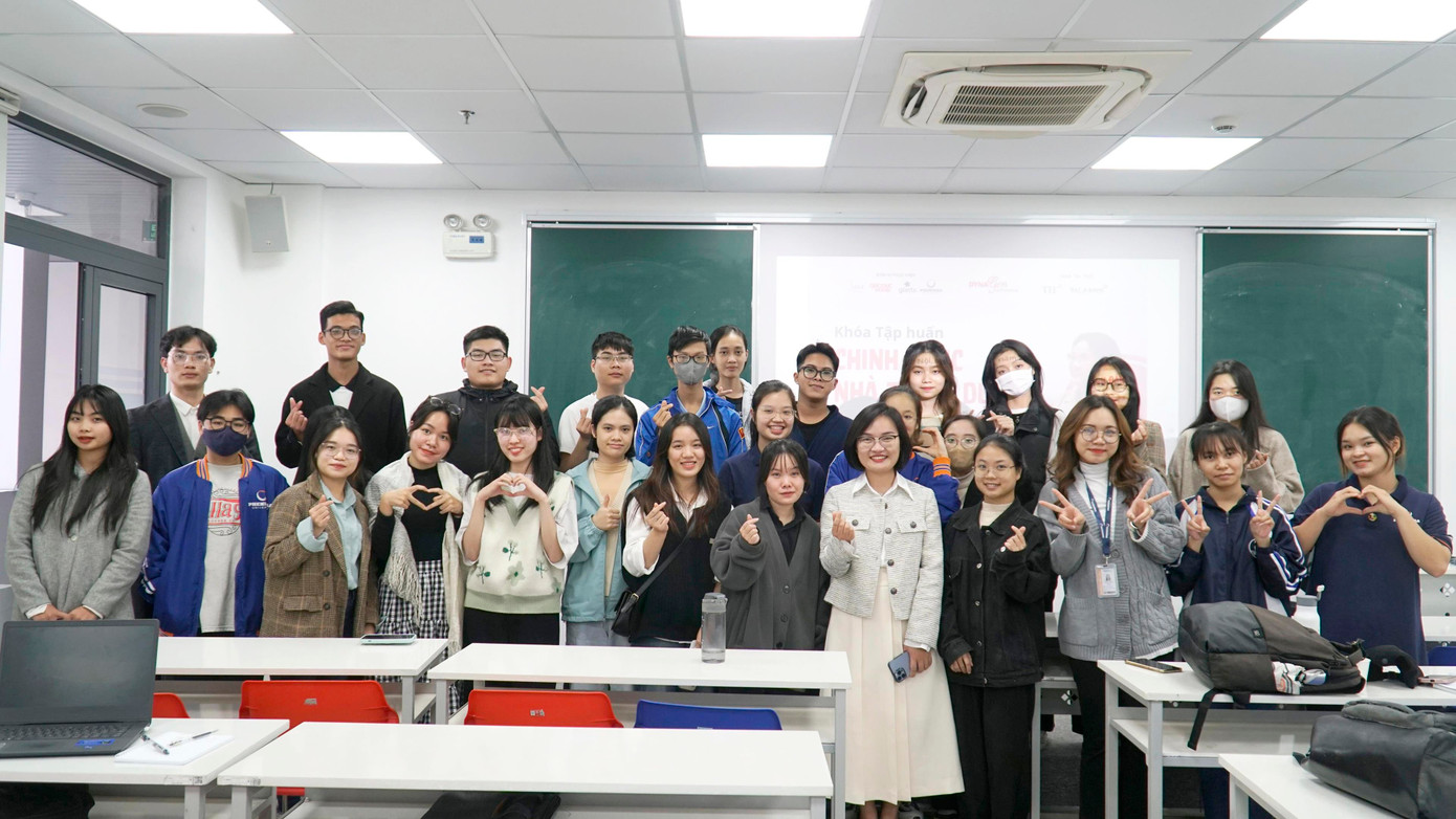 Tập huấn “Chinh phục Nhà tuyển dụng” của DynaGen Initiative do Quỹ Vì Tầm Vóc Việt tổ chức Tập huấn “Chinh phục Nhà tuyển dụng” của DynaGen Initiative do Quỹ Vì Tầm Vóc Việt tổ chức