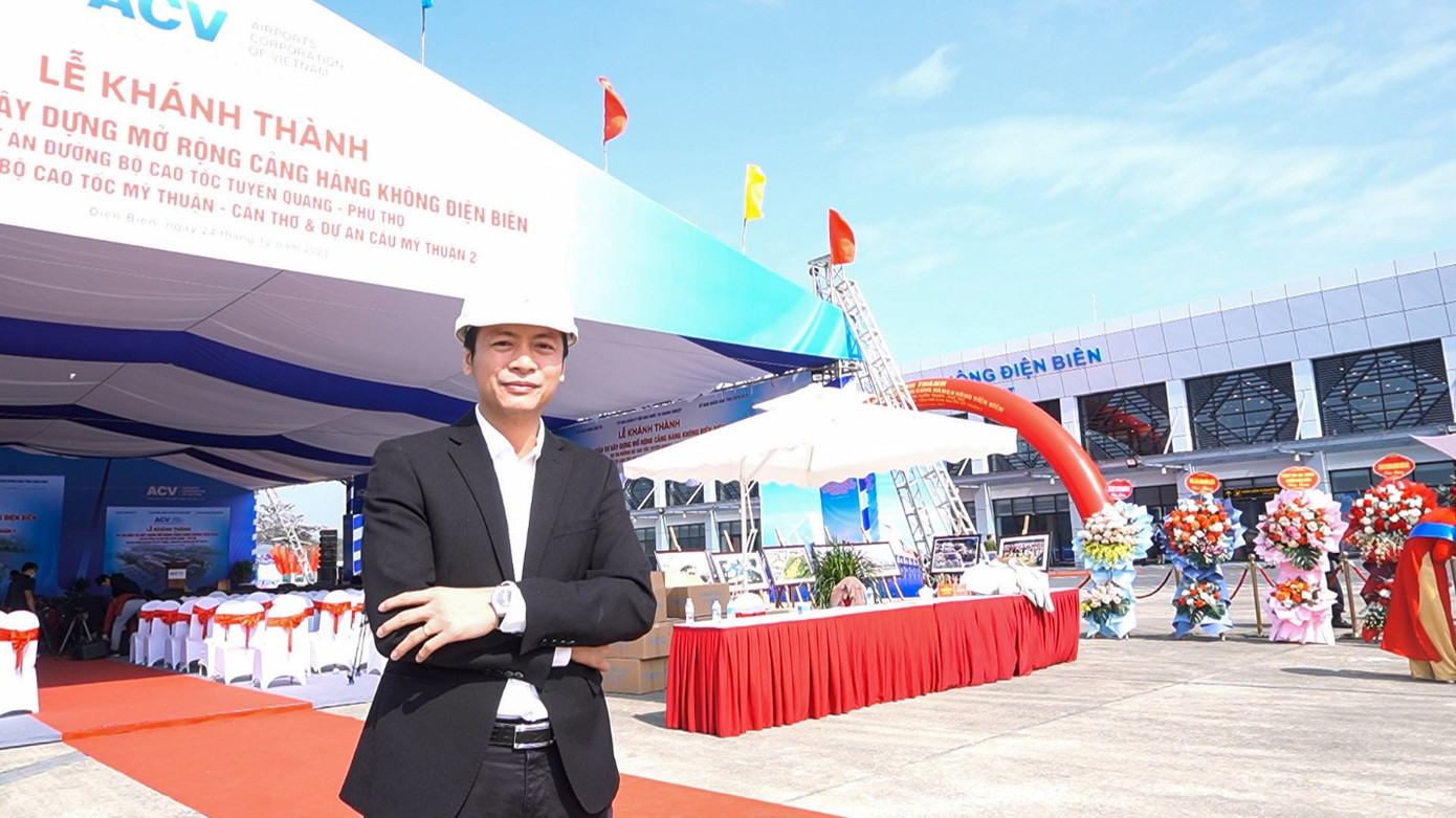 Ông Nguyễn Hoài Giang – Tổng giám đốc VINADIC vinh dự nhận bằng khen của Lãnh đạo tỉnh Điện Biên Ông Nguyễn Hoài Giang – Tổng giám đốc VINADIC vinh dự nhận bằng khen của Lãnh đạo tỉnh Điện Biên