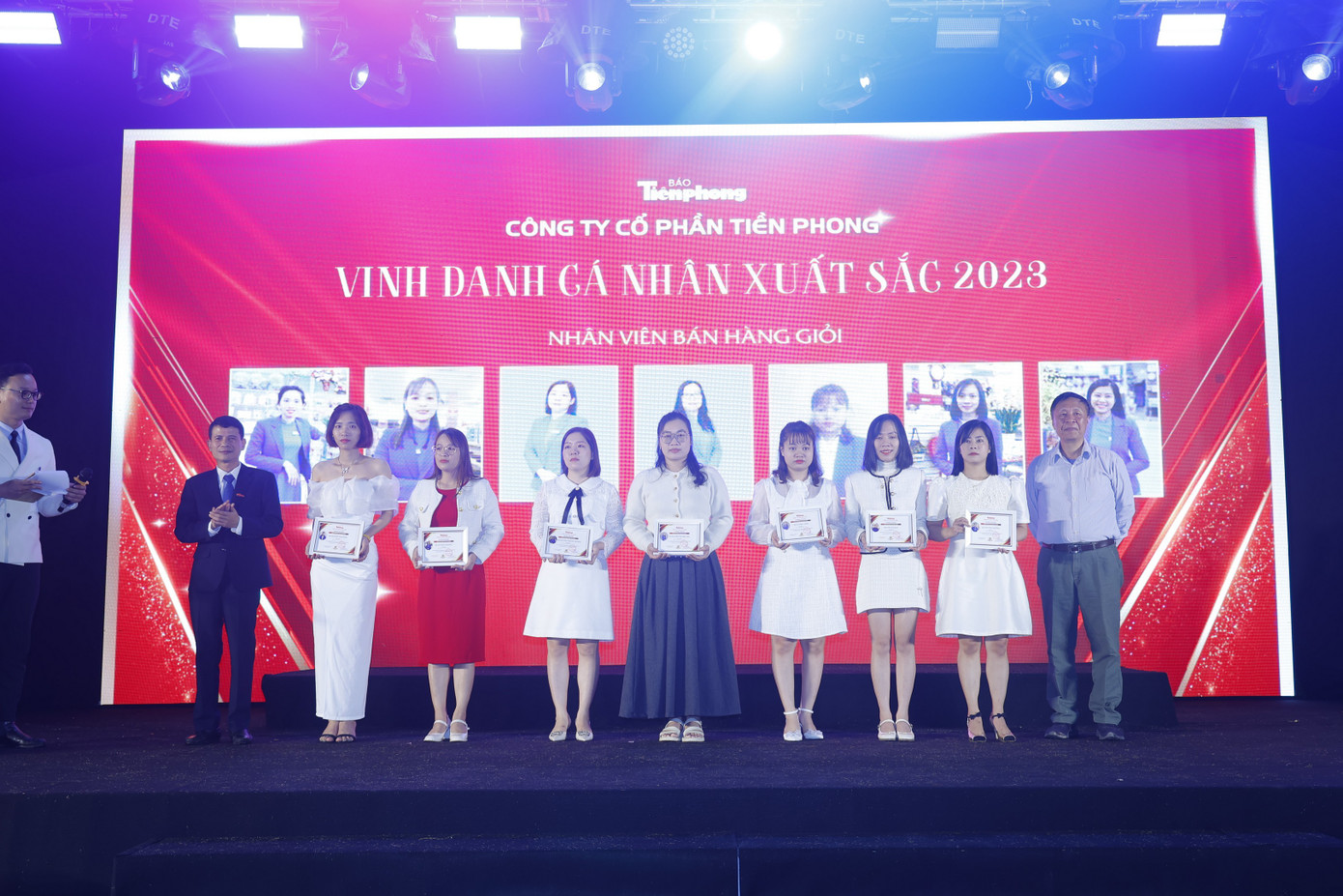 Vinh danh những Nhân viên bán hàng giỏi năm 2023 Vinh danh những Nhân viên bán hàng giỏi năm 2023