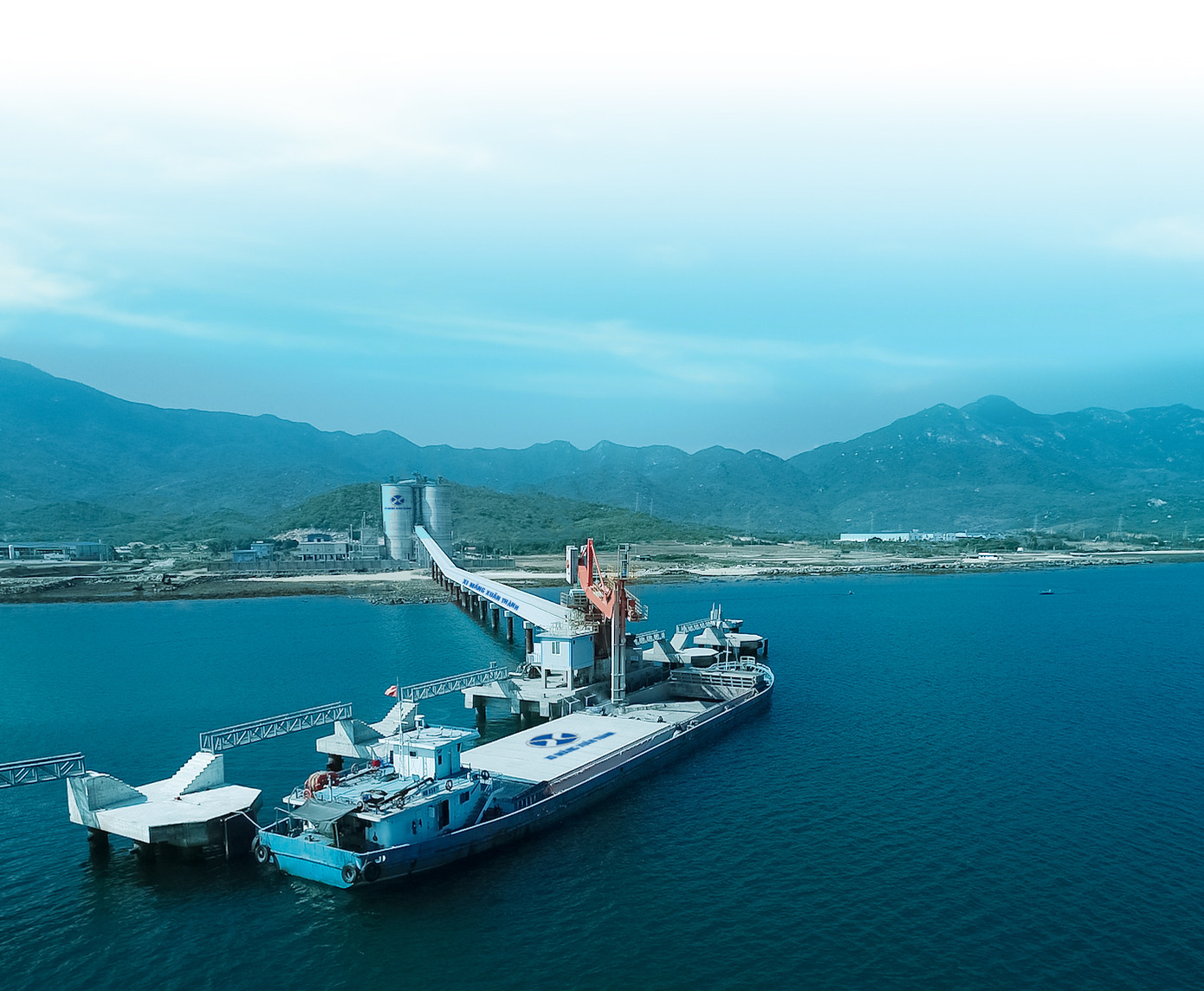 Xi Măng Xuân Thành có hệ thống logistics thuận lợi cho hoạt động xuất khẩu