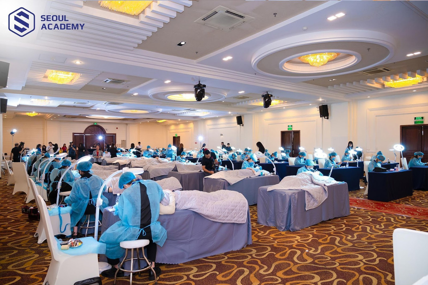 Đơn vị này hiện đào tạo rất nhiều ngành làm đẹp Đơn vị này hiện đào tạo rất nhiều ngành làm đẹp