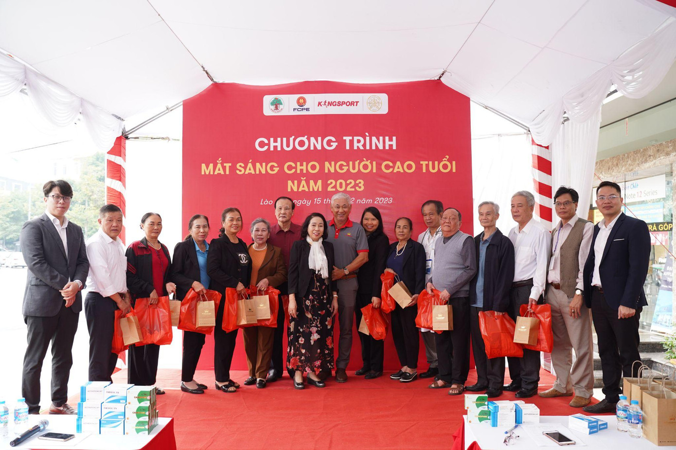 Đại sứ thương hiệu Tùng Yuki đồng hành cùng chuỗi hoạt động Hành trình Hạnh Phúc của Tập đoàn