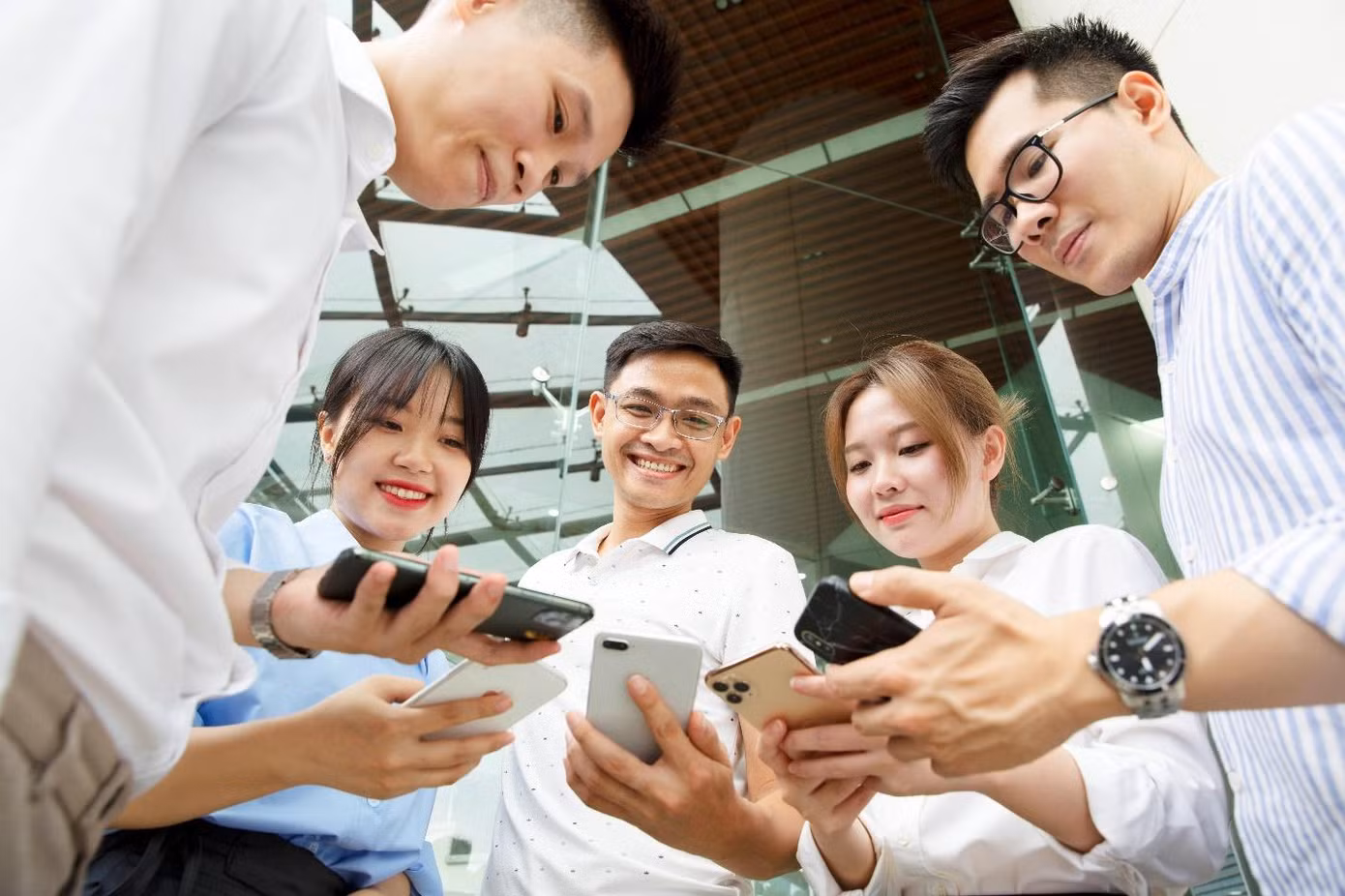 Loạt ưu đãi 50% di chuyển – mua sắm – giải trí cho khách hàng sử dụng Agribank E-Mobile Banking.