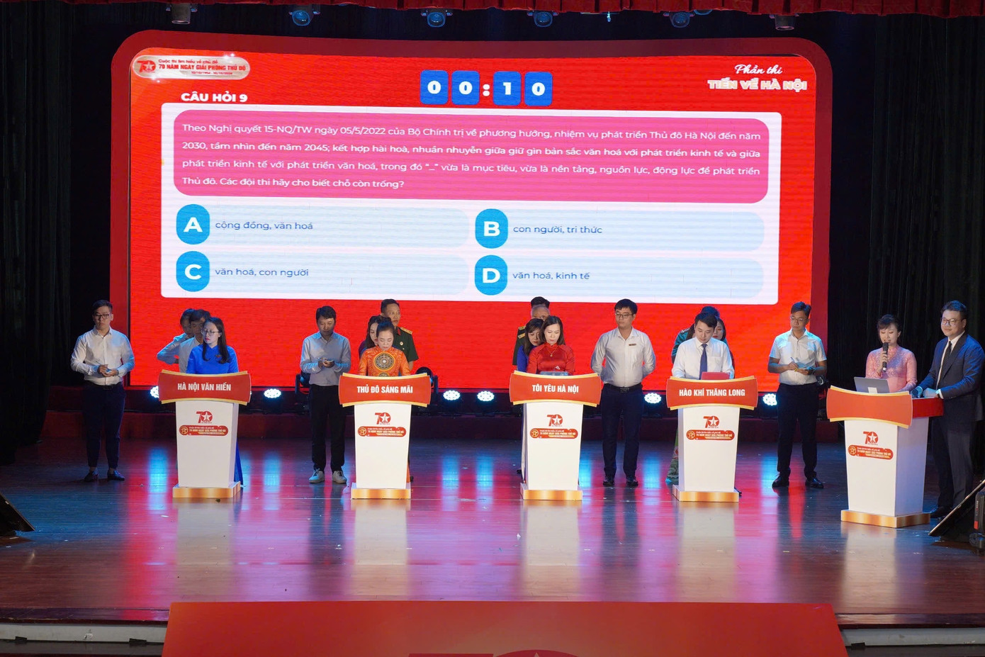 Các đội thi tranh tài tại vòng Chung khảo