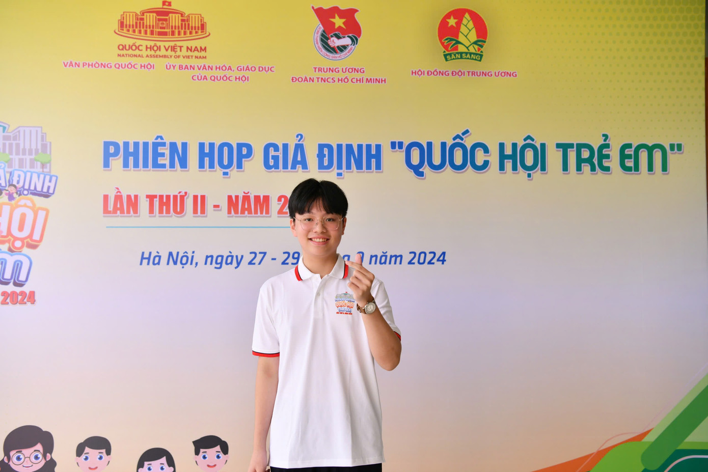 Lê Gia Vinh - Chủ tịch phiên họp giả định Quốc hội trẻ em Lê Gia Vinh - Chủ tịch phiên họp giả định Quốc hội trẻ em