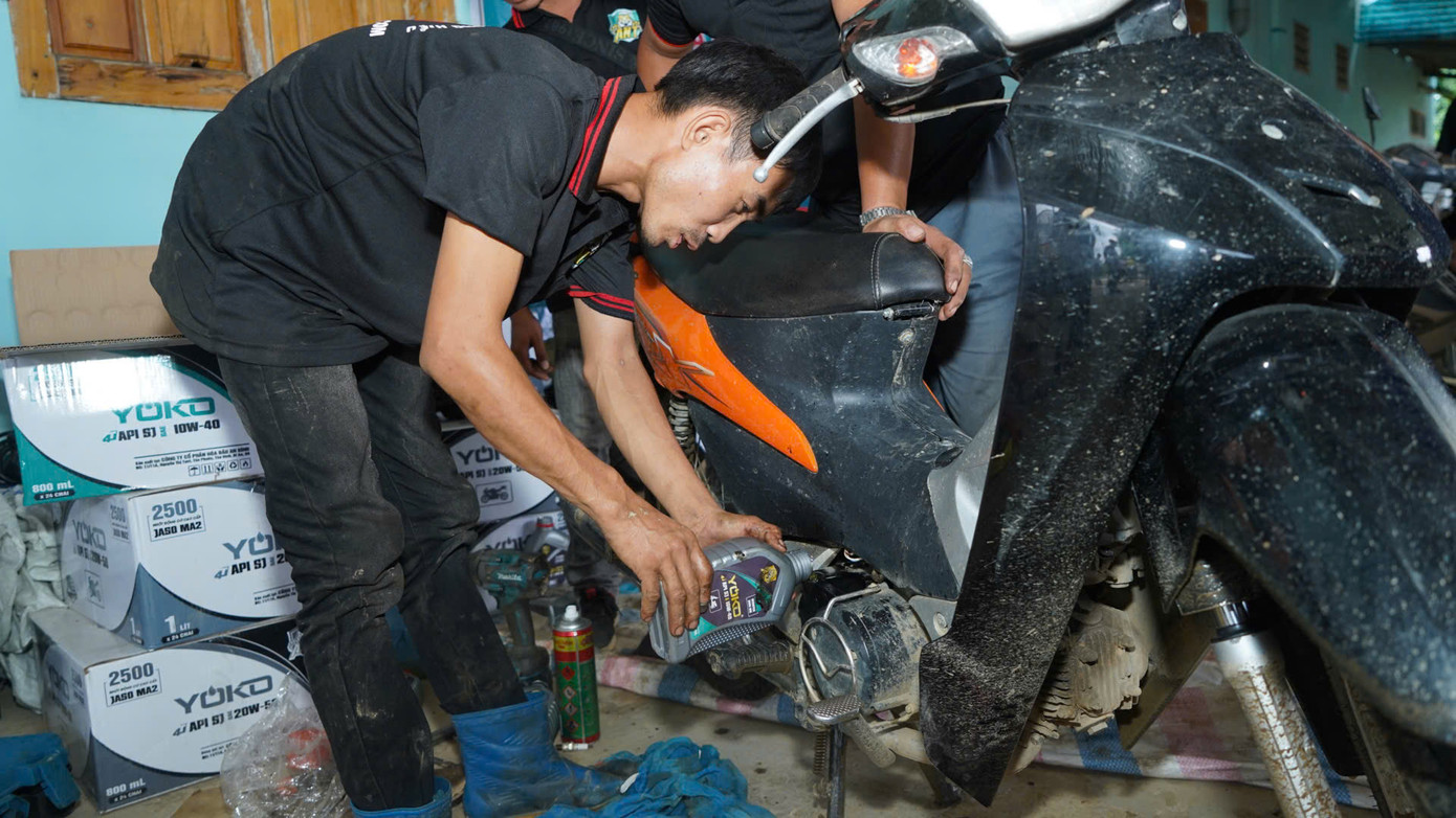 Thay dầu miễn phí cho xe máy