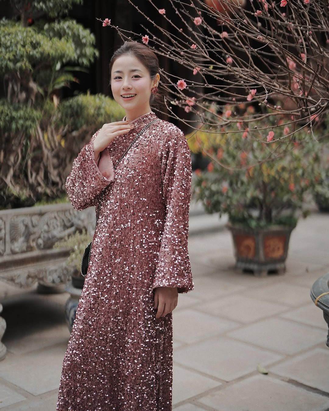 Gia đình Ba Duy - Nam Thương và bé Đậu từ lâu đã trở thành một trong những gia đình trẻ rất được yêu thích. Dù đã là mẹ của hai thiên thần nhỏ nhưng Nam Thương vẫn giữ được nhan sắc trẻ trung.