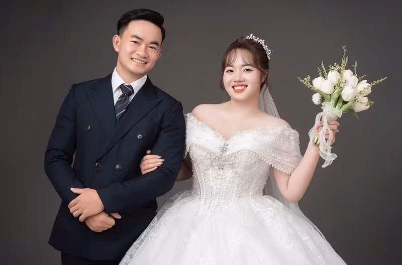 Vợ chồng Thùy Dương nên duyên sau 6 tháng quen biết.