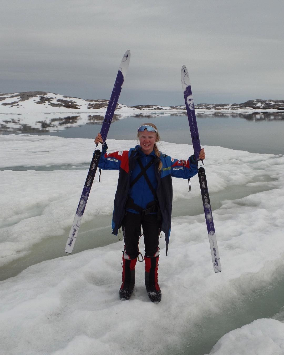Karen Kylleso cũng là cô gái trẻ nhất băng qua Greenland bằng ván trượt tuyết, hoàn thành kỳ tích này ở tuổi 15, vào tháng 6 năm 2018. Karen Kylleso cũng là cô gái trẻ nhất băng qua Greenland bằng ván trượt tuyết, hoàn thành kỳ tích này ở tuổi 15, vào tháng 6 năm 2018.