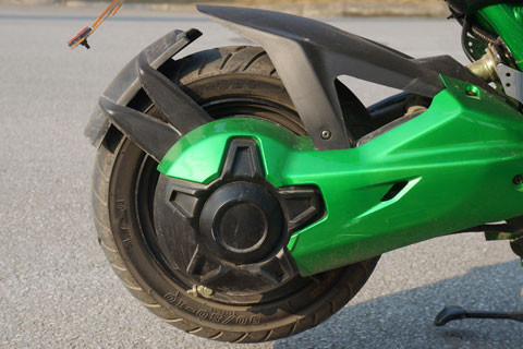 Bánh sau, kích thước 2 bánh đều nhỏ