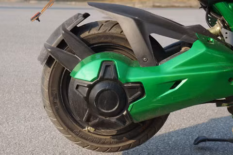 Bánh sau, kích thước 2 bánh đều nhỏ