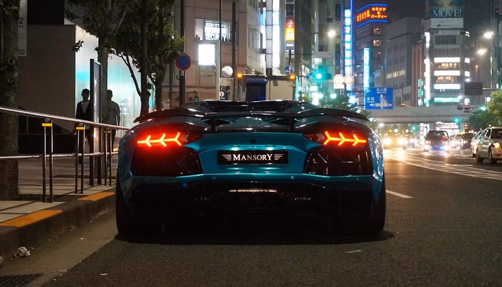 Đốn tim bởi vẻ đẹp của Lamborghini Aventador 'Hoàng đế' ảnh 5