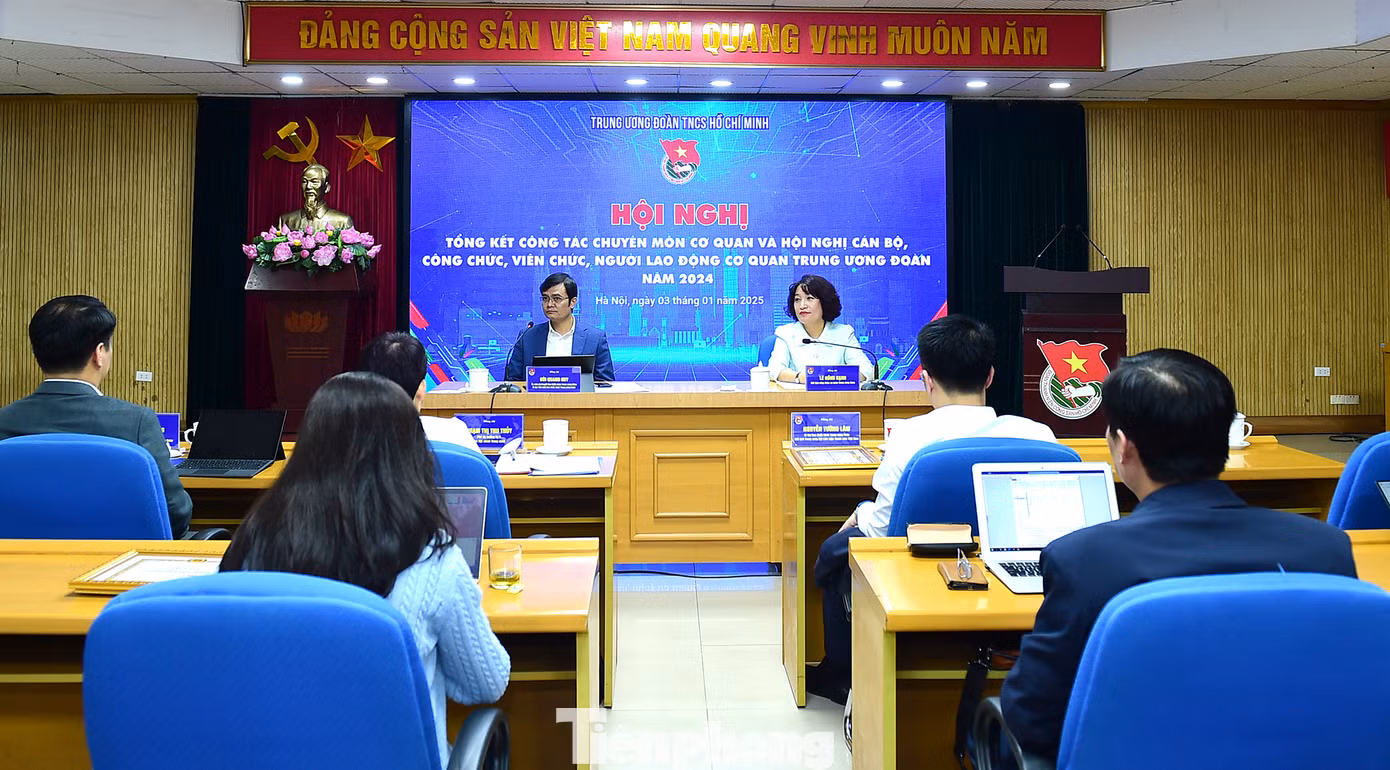 Hội nghị tổng kết công tác chuyên môn cơ quan và hội nghị cán bộ, công chức, viên chức, người lao động cơ quan T.Ư Đoàn năm 2024. Ảnh: Xuân Tùng