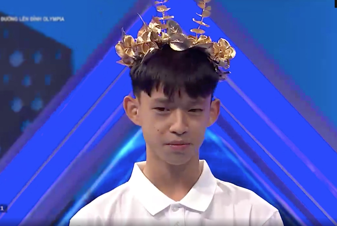 Mạnh Dũng giành vòng nguyệt quế đầu tiên trên hành trình Đường lên đỉnh Olympia. Mạnh Dũng giành vòng nguyệt quế đầu tiên trên hành trình Đường lên đỉnh Olympia.