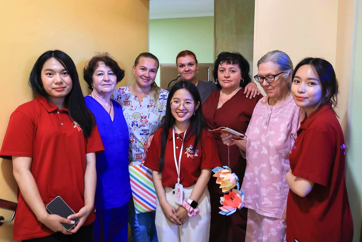 Thu Trang hiện là chủ nhiệm CLB Vòng tay Việt Nga, tích cực tham gia các hoạt động thiện nguyện. Ảnh: NVCC Thu Trang hiện là chủ nhiệm CLB Vòng tay Việt Nga, tích cực tham gia các hoạt động thiện nguyện. Ảnh: NVCC