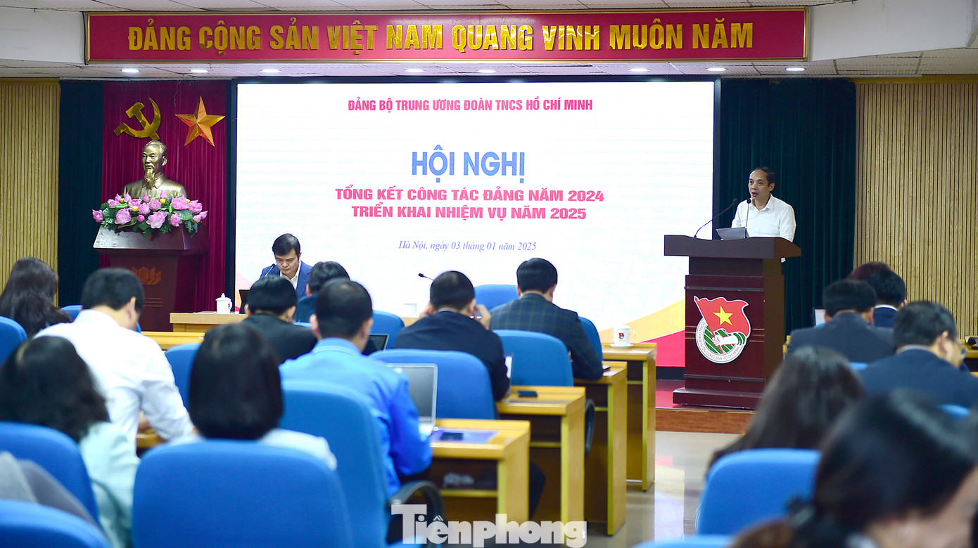 Phó Bí thư thường trực Đảng ủy T.Ư Đoàn Nguyễn Thanh Tùng thông tin tại hội nghị. Ảnh: Xuân Tùng Phó Bí thư thường trực Đảng ủy T.Ư Đoàn Nguyễn Thanh Tùng thông tin tại hội nghị. Ảnh: Xuân Tùng