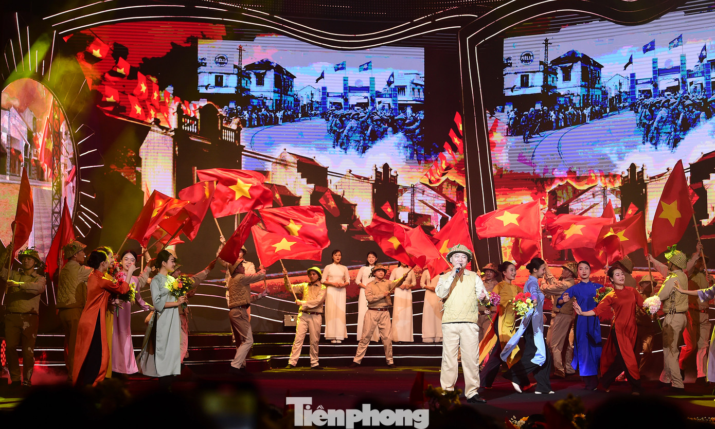 Các tiết mục được dàn dựng công phu, nhiều điểm nhấn. Ảnh: Xuân Tùng Các tiết mục được dàn dựng công phu, nhiều điểm nhấn. Ảnh: Xuân Tùng