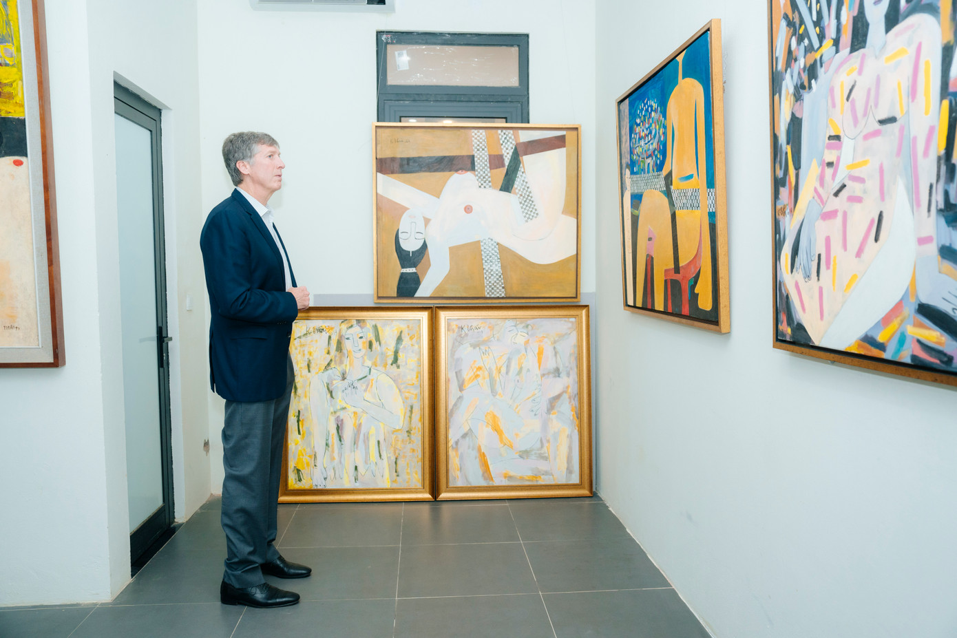 Không gian trưng bày tranh cao cấp rộng 2.400m2 tại Khách sạn khoáng nóng 5 sao Lynn Times Thanh Thuỷ.