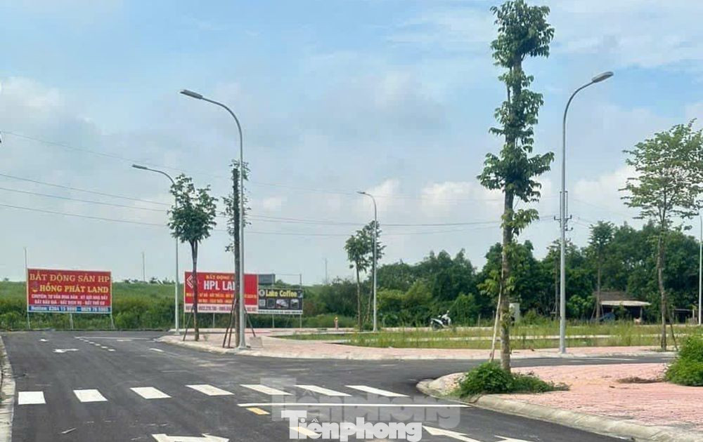 Việc trúng giá cao bất thường có thể ảnh hưởng đến phát triển kinh tế - xã hội, môi trường đầu tư, kinh doanh, thị trường nhà ở, bất động sản. Việc trúng giá cao bất thường có thể ảnh hưởng đến phát triển kinh tế - xã hội, môi trường đầu tư, kinh doanh, thị trường nhà ở, bất động sản.