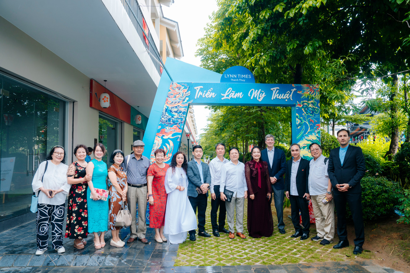 Sự kiện họp báo công bố ra mắt dự án “Làng mỹ thuật Việt Nam” và “Trung tâm trưng bày triển lãm quốc tế” tại khách sạn khoáng nóng Wyndham Lynn Times Thanh Thủy.