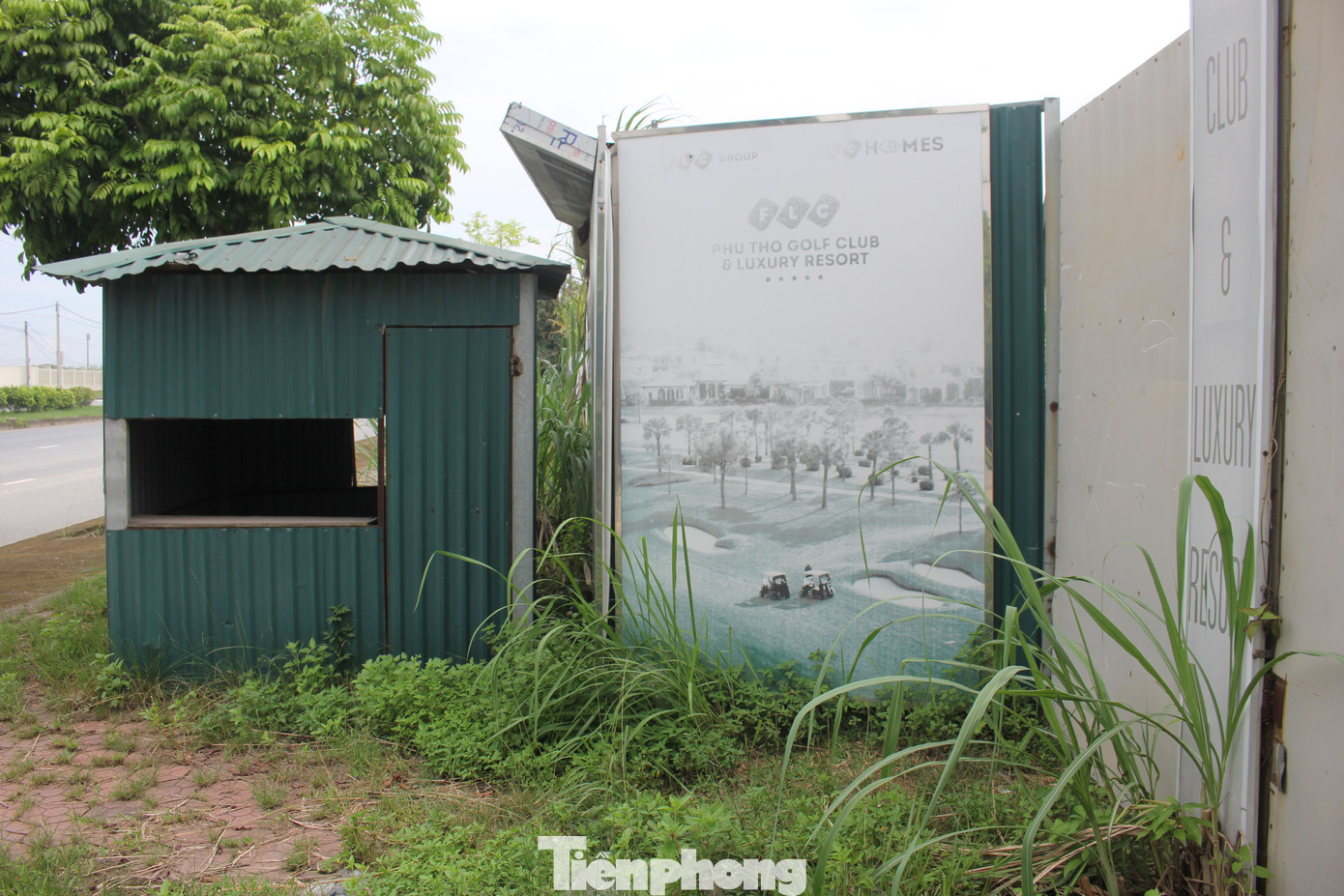 Theo tìm hiểu từ phối cảnh dự án, thì đây là các dãy nhà liền kề, phía bên trong các dãy nhà là khu vực sân golf.