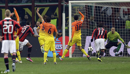 Barca bị oan ức trong bàn thua đầu tiên