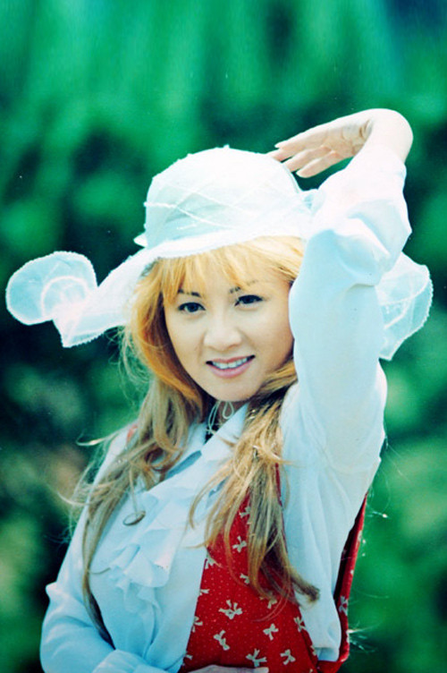 Trizzie Phương Trinh