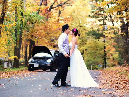 Cũng trong thời gian đi du học, anh đã tìm được một nửa của mình, Phương Dung, cùng du học ở Australia với anh. Sau 7 năm bên nhau, chia sẻ niềm vui nỗi buồn, họ đã quyết định làm đám cưới