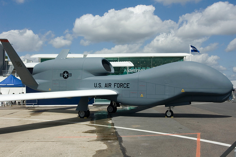 Máy bay trinh sát chiến lược RQ-4 Global Hawk